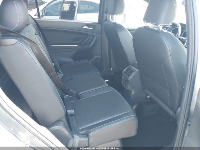 45072632 :رقم المزاد ، 3VV3B7AX9MM150530 vin ، 2021 Volkswagen Tiguan 2.0t Se/2.0t Se R-line Black/2.0t Sel مزاد بيع