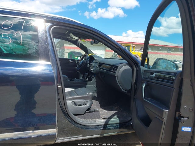 45072659 :رقم المزاد ، WVGEP9BP1ED015201 vin ، 2014 Volkswagen Touareg X مزاد بيع