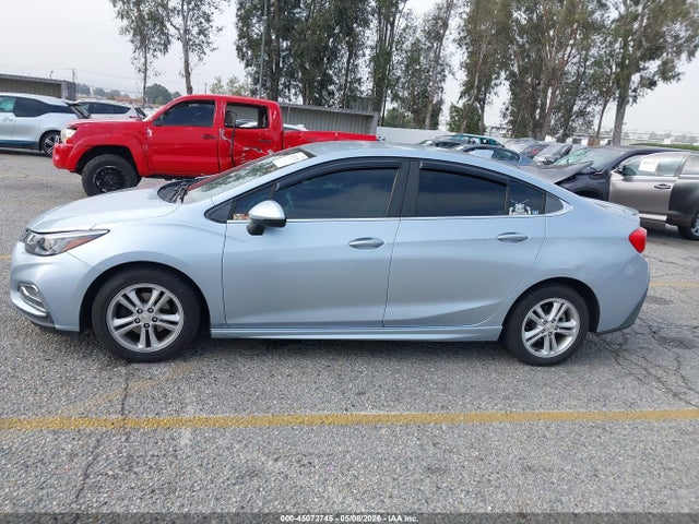 1G1BE5SM6H7130058 Chevrolet Cruze Lt Auto