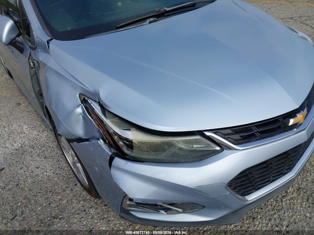 1G1BE5SM6H7130058 Chevrolet Cruze Lt Auto