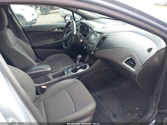 1G1BE5SM6H7130058 Chevrolet Cruze Lt Auto