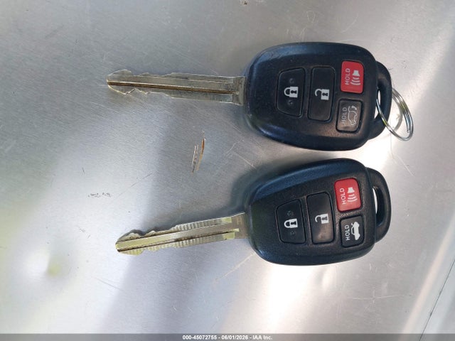 2T3RFREV5GW464907 Toyota Rav4 Xle