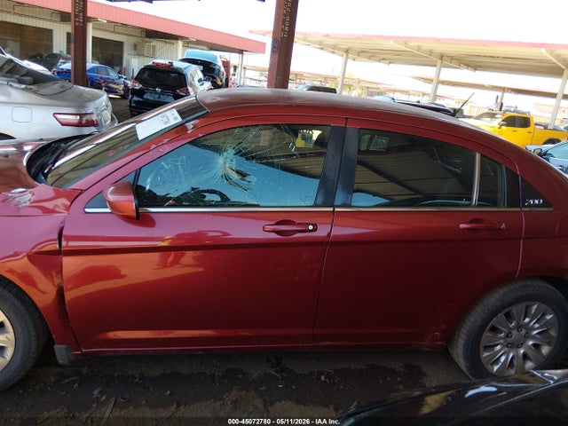 45072780 :رقم المزاد ، 1C3CCBABXDN733430 vin ، 2013 Chrysler 200 Lx مزاد بيع