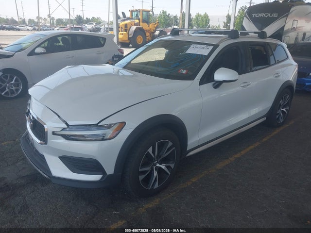 Aukcja sprzedaży 2020 Volvo V60 Cross Country T5, vin: YV4102WK9L1032921, numer aukcji: 45072828