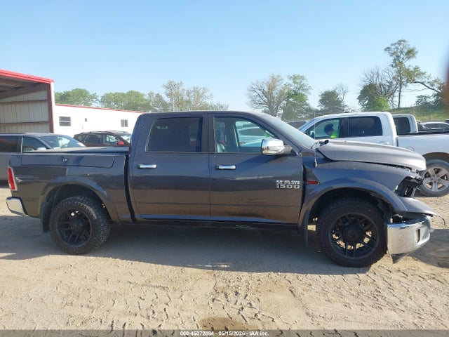 45072884 :رقم المزاد ، 1C6RR7NM1JS246652 vin ، 2018 Ram 1500 Laramie  4x4 5'7 Box مزاد بيع
