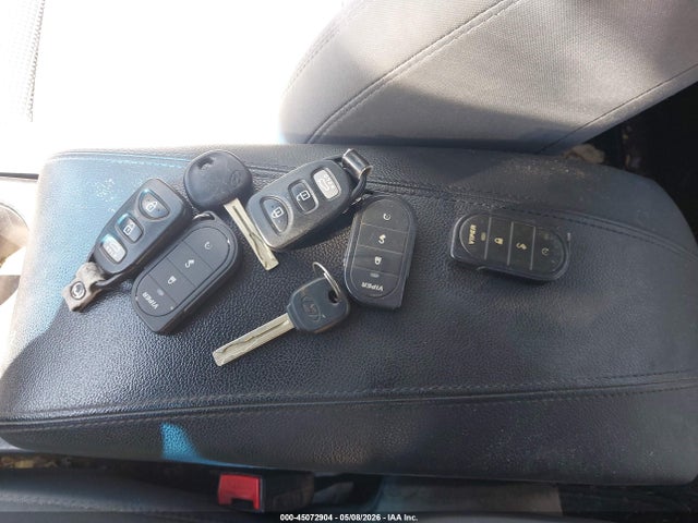 45072904 :رقم المزاد ، 5NPEB4AC4DH781680 vin ، 2013 Hyundai Sonata Gls مزاد بيع
