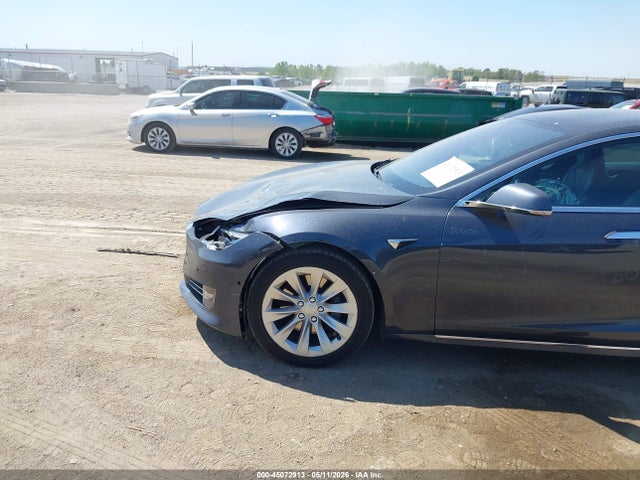 45072913 :رقم المزاد ، 5YJSA1E22KF347601 vin ، 2019 Tesla Model S 100d/75d/long Range/standard Range مزاد بيع