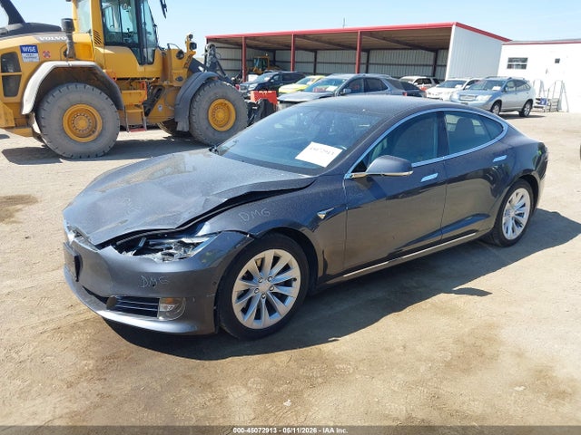 45072913 :رقم المزاد ، 5YJSA1E22KF347601 vin ، 2019 Tesla Model S 100d/75d/long Range/standard Range مزاد بيع