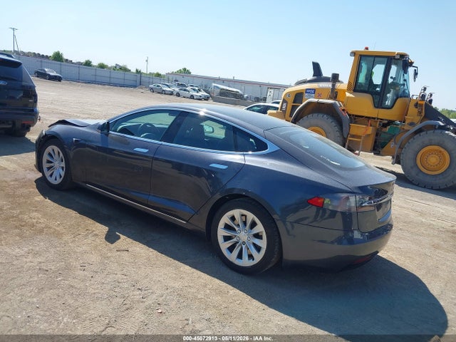 45072913 :رقم المزاد ، 5YJSA1E22KF347601 vin ، 2019 Tesla Model S 100d/75d/long Range/standard Range مزاد بيع