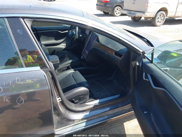 45072913 :رقم المزاد ، 5YJSA1E22KF347601 vin ، 2019 Tesla Model S 100d/75d/long Range/standard Range مزاد بيع