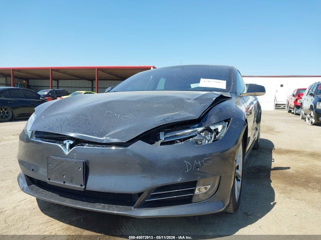 45072913 :رقم المزاد ، 5YJSA1E22KF347601 vin ، 2019 Tesla Model S 100d/75d/long Range/standard Range مزاد بيع