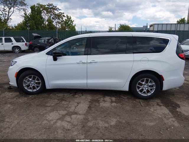 Продажа на аукционе авто 2025 Chrysler Pacifica Select, vin: 2C4RC1BG3SR575457, номер лота: 45072941