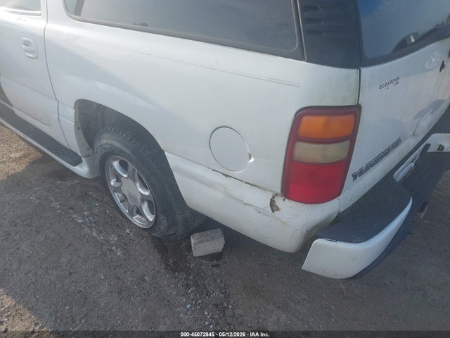 45072945 :رقم المزاد ، 1GKFK66U12J232822 vin ، 2002 Gmc Yukon Xl 1500 Denali مزاد بيع