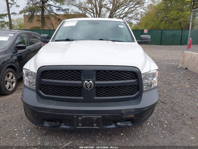 45072957 :رقم المزاد ، 1C6RR7KT2JS318972 vin ، 2018 Ram 1500 Tradesman  4x4 5'7 Box مزاد بيع