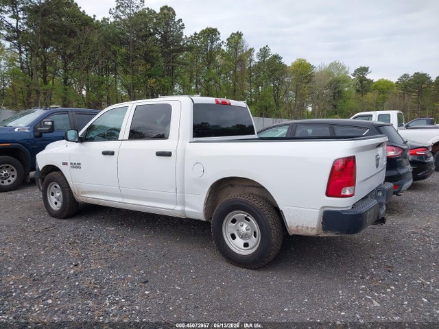 45072957 :رقم المزاد ، 1C6RR7KT2JS318972 vin ، 2018 Ram 1500 Tradesman  4x4 5'7 Box مزاد بيع
