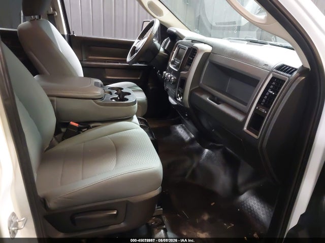 45072957 :رقم المزاد ، 1C6RR7KT2JS318972 vin ، 2018 Ram 1500 Tradesman  4x4 5'7 Box مزاد بيع