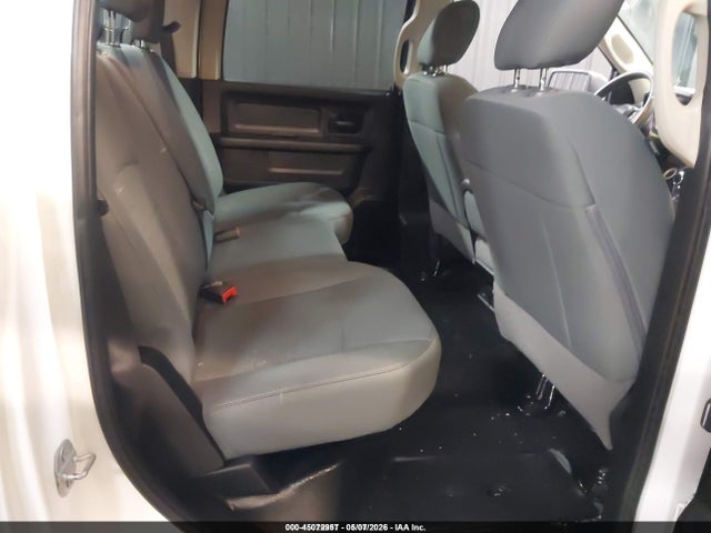 45072957 :رقم المزاد ، 1C6RR7KT2JS318972 vin ، 2018 Ram 1500 Tradesman  4x4 5'7 Box مزاد بيع