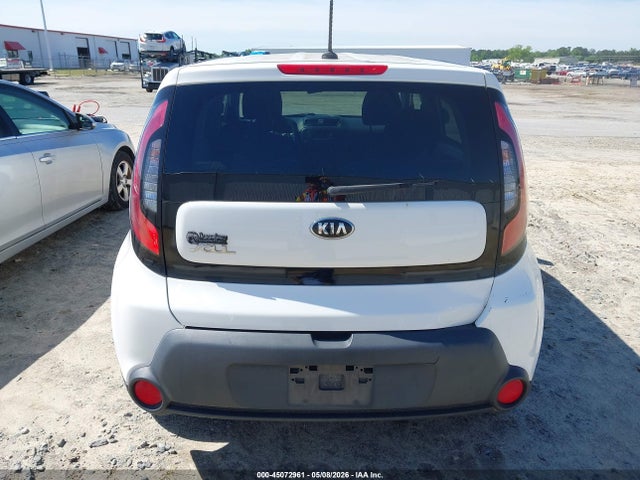 Продажа на аукционе авто 2015 Kia Soul, vin: KNDJN2A23F7797250, номер лота: 45072961