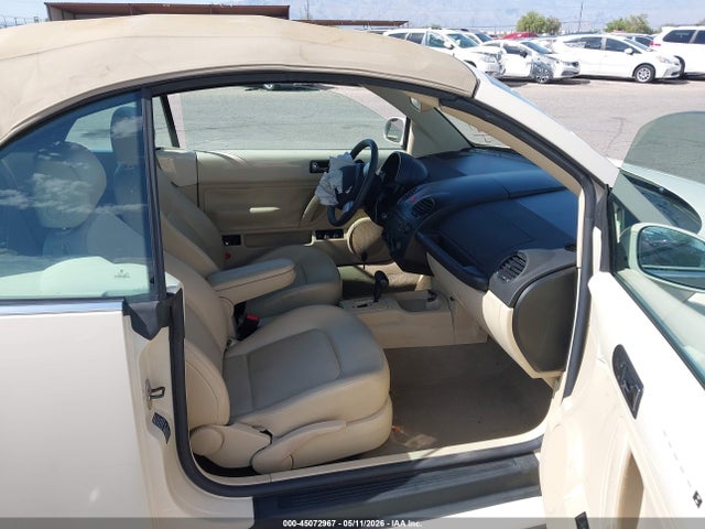 45072967 :رقم المزاد ، 3VWRF31Y96M326068 vin ، 2006 Volkswagen New Beetle 2.5 مزاد بيع