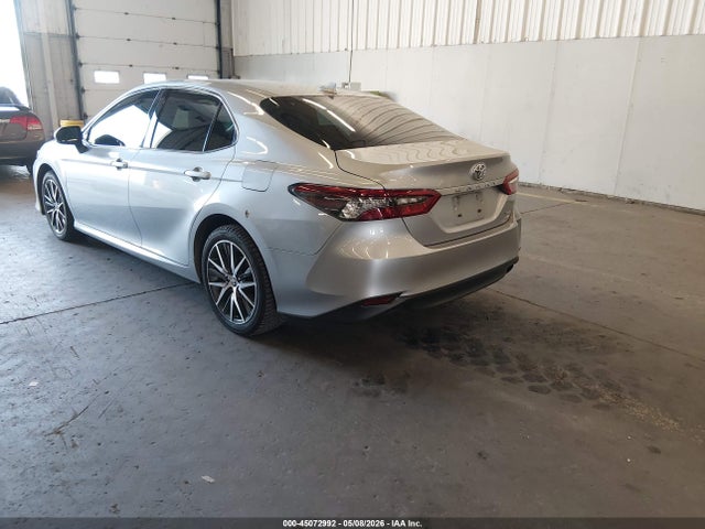 45072992 :رقم المزاد ، 4T1F11BK8RU108623 vin ، 2024 Toyota Camry Xle مزاد بيع