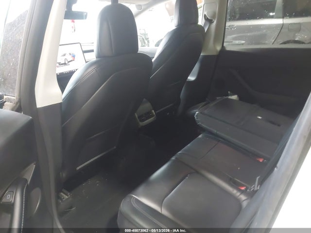 Auction sale of the 2022 Tesla Model Y Long Range Dual Motor All-wheel Drive, vin: 7SAYGDEE8NF438867, lot number: 45073062