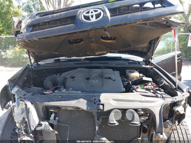 2004 Toyota 4runner Sr5 V6 მანქანა იყიდება აუქციონზე, vin: JTEZU14R840031136, აუქციონის ნომერი: 45073070