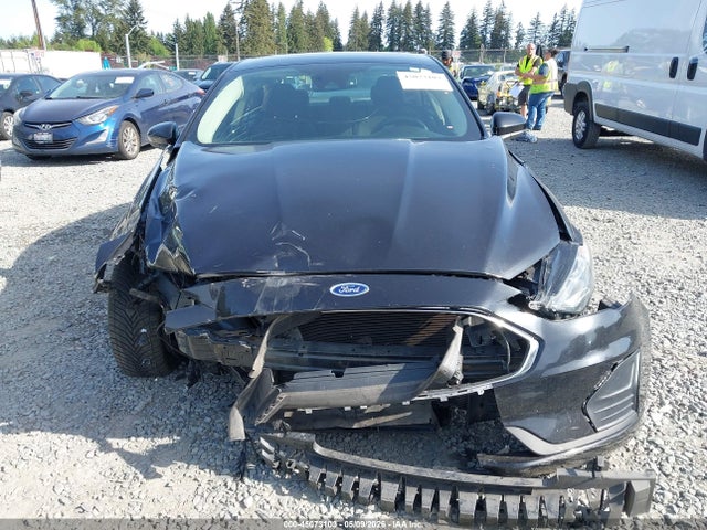 45073103 :رقم المزاد ، 3FA6P0HD4LR136090 vin ، 2020 Ford Fusion Se مزاد بيع