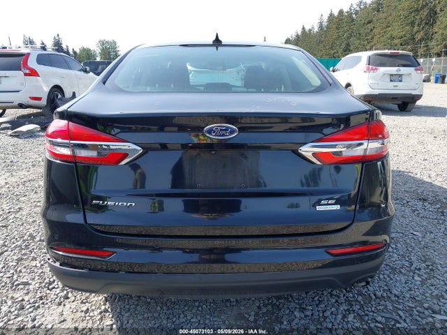 45073103 :رقم المزاد ، 3FA6P0HD4LR136090 vin ، 2020 Ford Fusion Se مزاد بيع