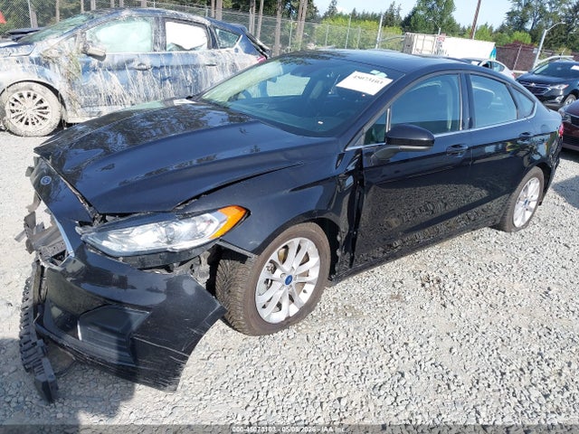 45073103 :رقم المزاد ، 3FA6P0HD4LR136090 vin ، 2020 Ford Fusion Se مزاد بيع