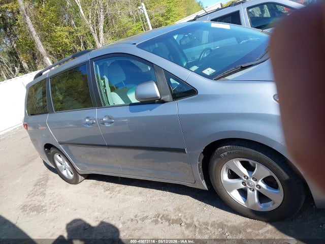 Aukcja sprzedaży 2015 Toyota Sienna Le 8 Passenger, vin: 5TDKK3DC3FS657213, numer aukcji: 45073116