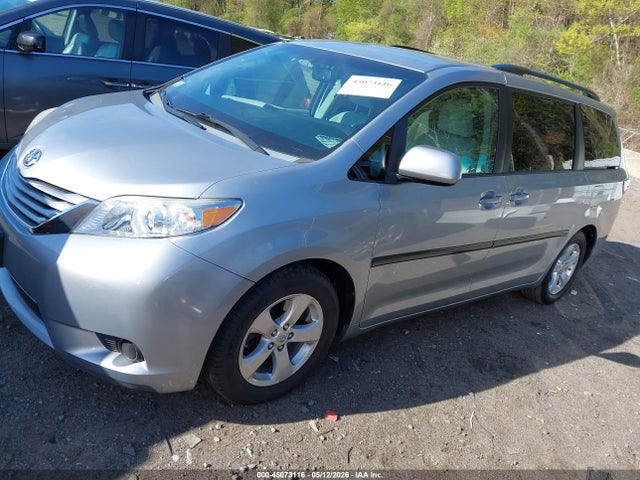 Aukcja sprzedaży 2015 Toyota Sienna Le 8 Passenger, vin: 5TDKK3DC3FS657213, numer aukcji: 45073116