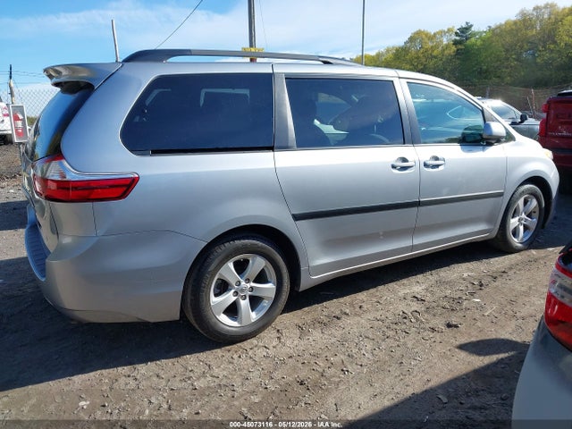 Aukcja sprzedaży 2015 Toyota Sienna Le 8 Passenger, vin: 5TDKK3DC3FS657213, numer aukcji: 45073116