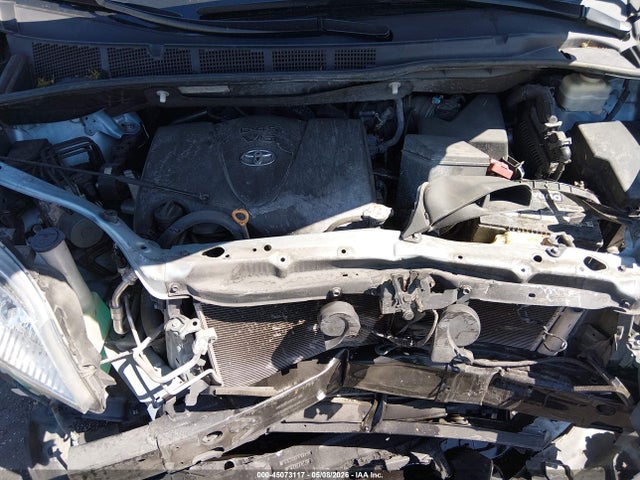 5TDYZ3DC1HS882853 Toyota Sienna Xle 8 Passenger