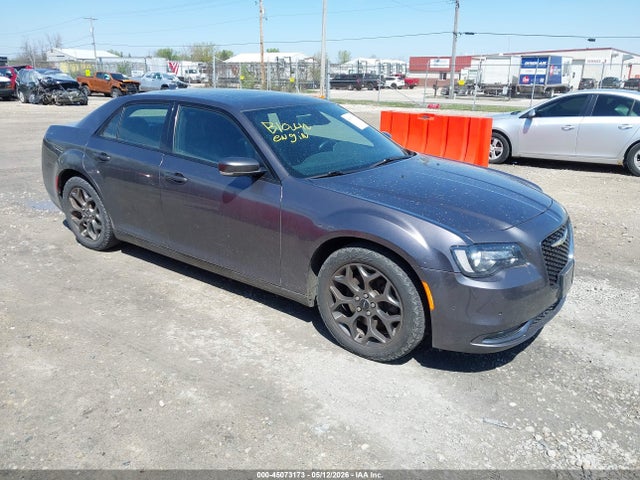 2017 Chrysler 300 300s Awd მანქანა იყიდება აუქციონზე, vin: 2C3CCAGG8HH544447, აუქციონის ნომერი: 45073173