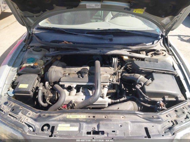 2004 Volvo Xc70 2.5t მანქანა იყიდება აუქციონზე, vin: YV1SZ59H341153857, აუქციონის ნომერი: 45073189