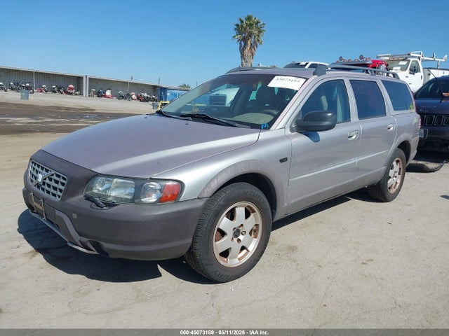 2004 Volvo Xc70 2.5t მანქანა იყიდება აუქციონზე, vin: YV1SZ59H341153857, აუქციონის ნომერი: 45073189