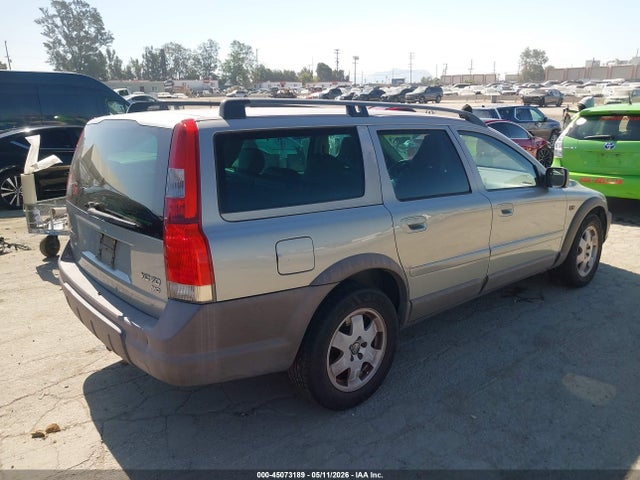 2004 Volvo Xc70 2.5t მანქანა იყიდება აუქციონზე, vin: YV1SZ59H341153857, აუქციონის ნომერი: 45073189