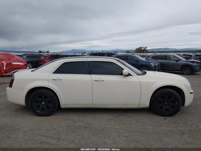 Продажа на аукционе авто 2007 Chrysler 300, vin: 2C3LA43R57H600664, номер лота: 45073197