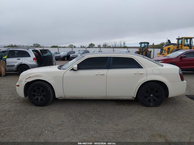 Продажа на аукционе авто 2007 Chrysler 300, vin: 2C3LA43R57H600664, номер лота: 45073197