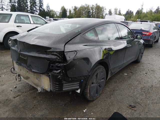 Tesla Model 3 Premium All-wheel Drive 2026 5YJ3E1EB6TF132278 Image 4