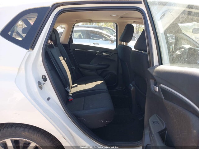 45073227 :رقم المزاد ، 3HGGK5H89FM759897 vin ، 2015 Honda Fit Ex/ex-l مزاد بيع