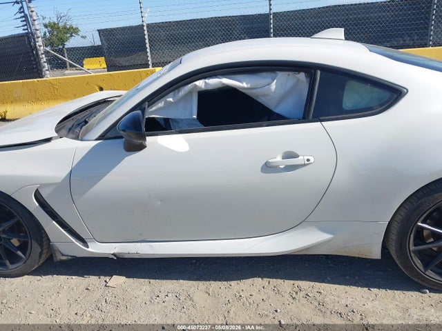 Toyota Gr86 Premium 2023 JF1ZNBE15P9766078 Image 14
