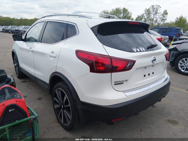 2018 Nissan Rogue Sport Sl მანქანა იყიდება აუქციონზე, vin: JN1BJ1CR6JW205099, აუქციონის ნომერი: 45073246