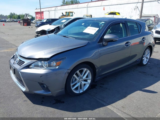 Lexus CT 200H 2016 JTHKD5BHXG2258939 Image 2