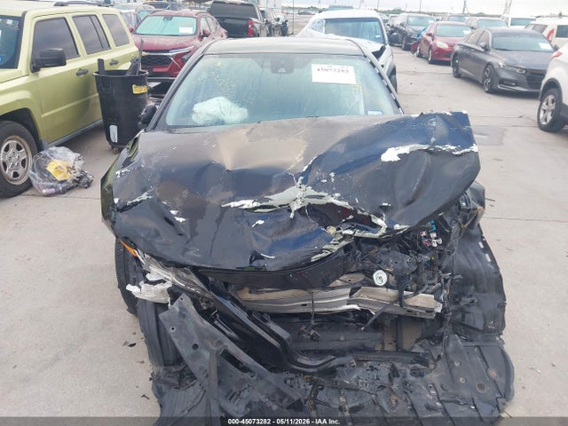 Продажа на аукционе авто 2020 Toyota Camry Le, vin: 4T1C11AK6LU366165, номер лота: 45073282