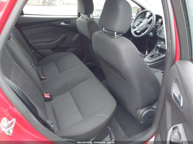 45073295 :رقم المزاد ، 1FADP3FE2HL338307 vin ، 2017 Ford Focus Se مزاد بيع