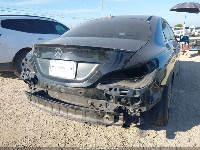 WDDSJ4EB0KN710860 Mercedes-Benz CLA 250