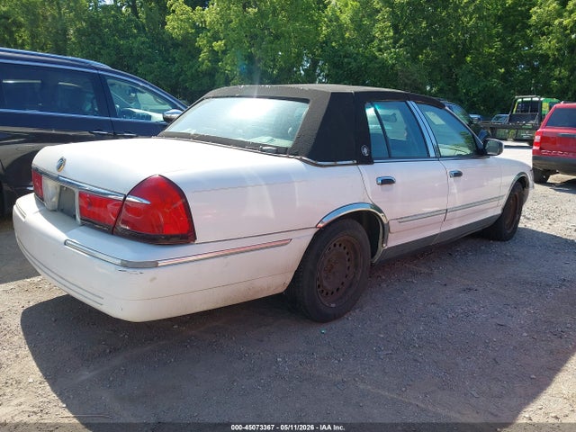 2001 Mercury Grand Marquis Gs მანქანა იყიდება აუქციონზე, vin: 2MEFM74W81X646197, აუქციონის ნომერი: 45073367