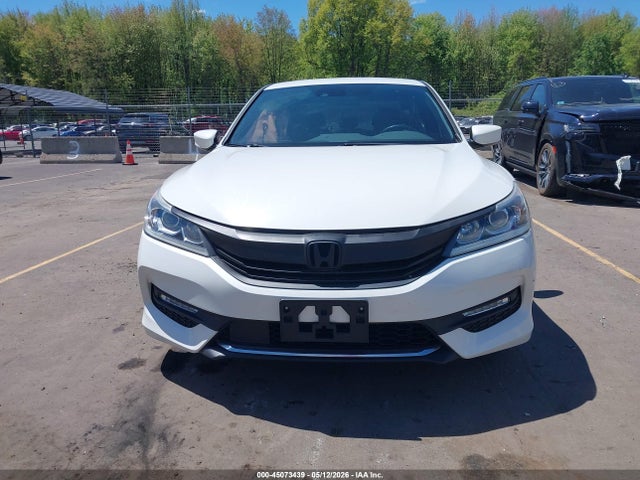 45073439 :رقم المزاد ، 1HGCR2F64GA135207 vin ، 2016 Honda Accord Sport مزاد بيع