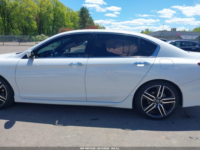 45073439 :رقم المزاد ، 1HGCR2F64GA135207 vin ، 2016 Honda Accord Sport مزاد بيع